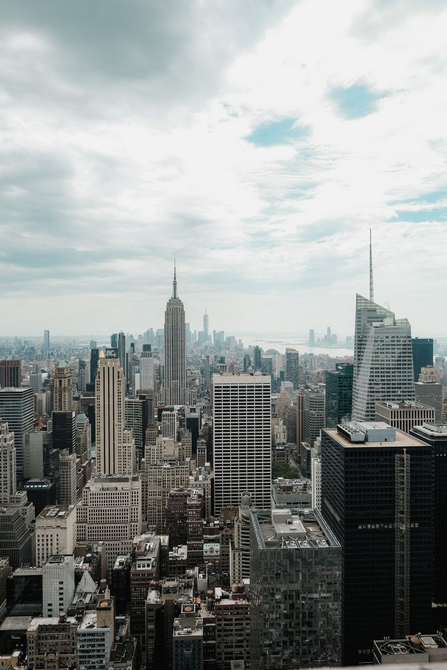 manhattan cityscape with skyscrapers