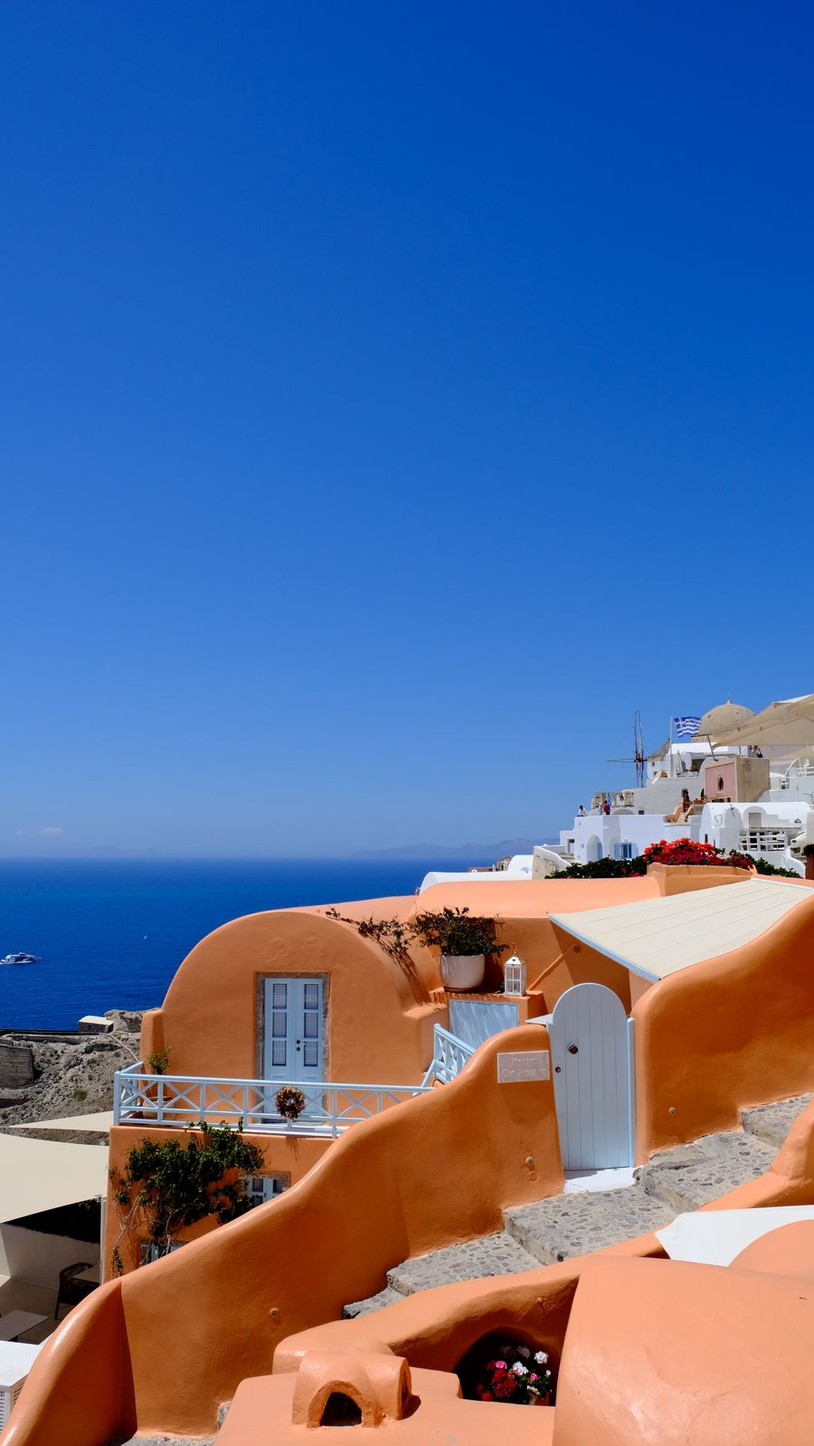 picturesque view of santorini s iconic architecture — Fragen Sie in Ihrer Sprache — Englisch, Spanisch, Französisch, Deutsch, Portugiesisch, Japanisch.