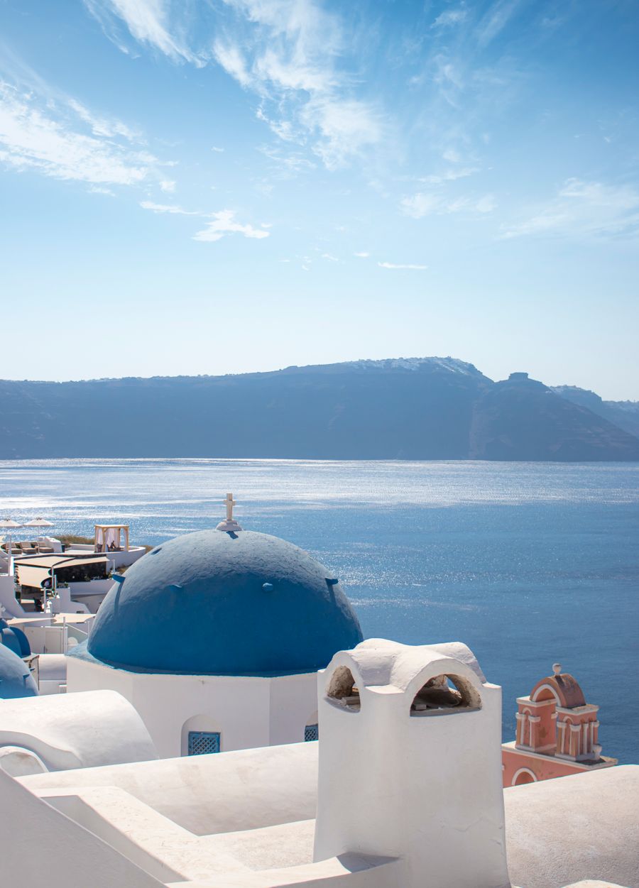 view of seashore from santorini in greece — Changelog: Kein „Bugfixes und Verbesserungen“ — jeder Eintrag sagt, was sich wirklich geändert hat.